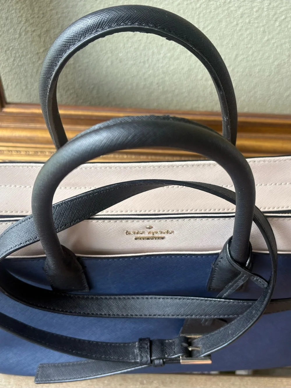 kate spade Navy and cream two handle Tote Bag with crossbody strap. Cameron S338